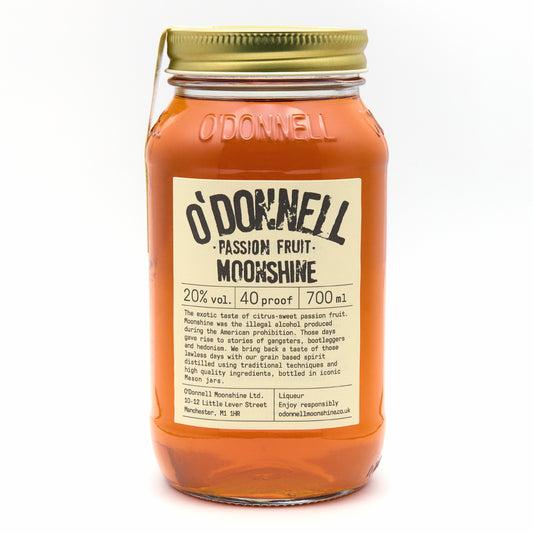 O'Donnell Passion Fruit 700ml Maneschijn op een witte achtergrond