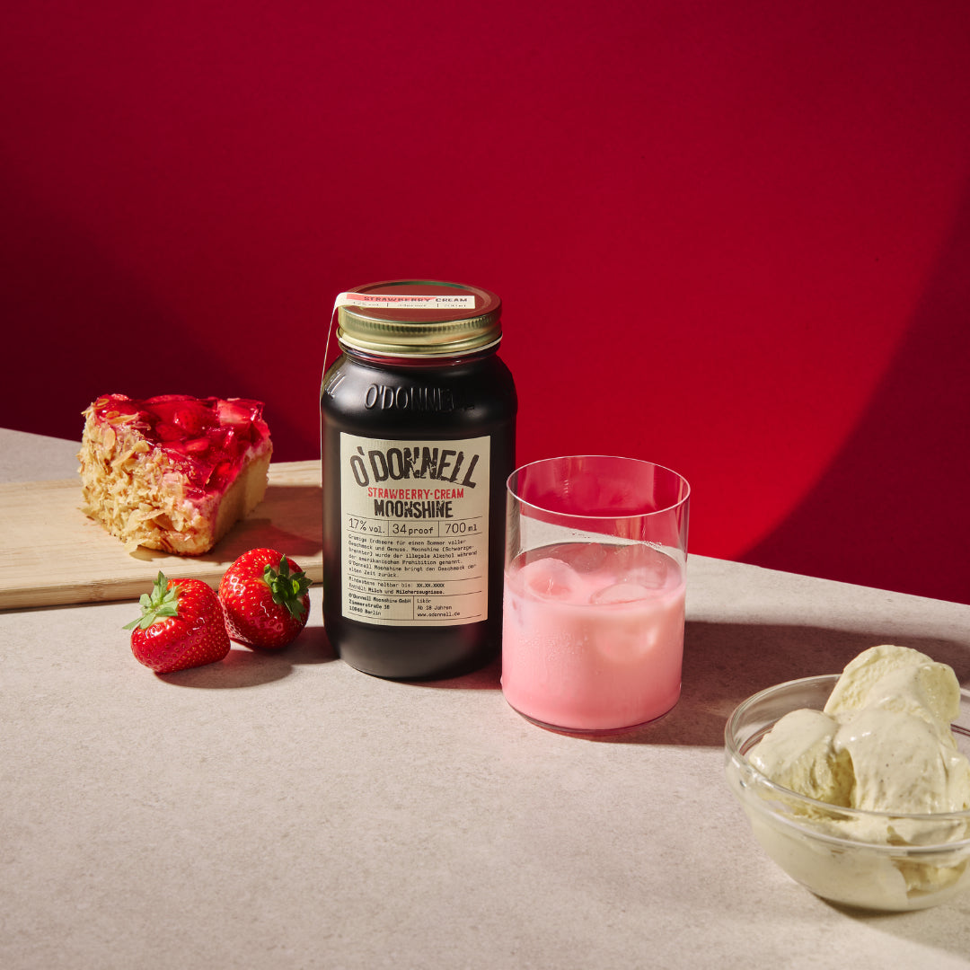 strawberries & cream moonshine