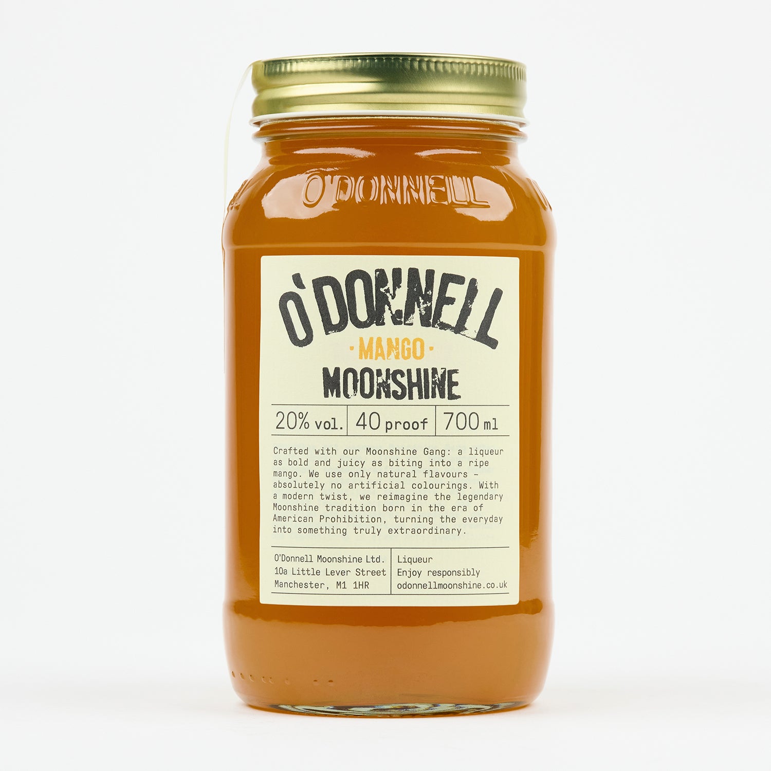 A Mango Liqour Jar op een witte achtergrond