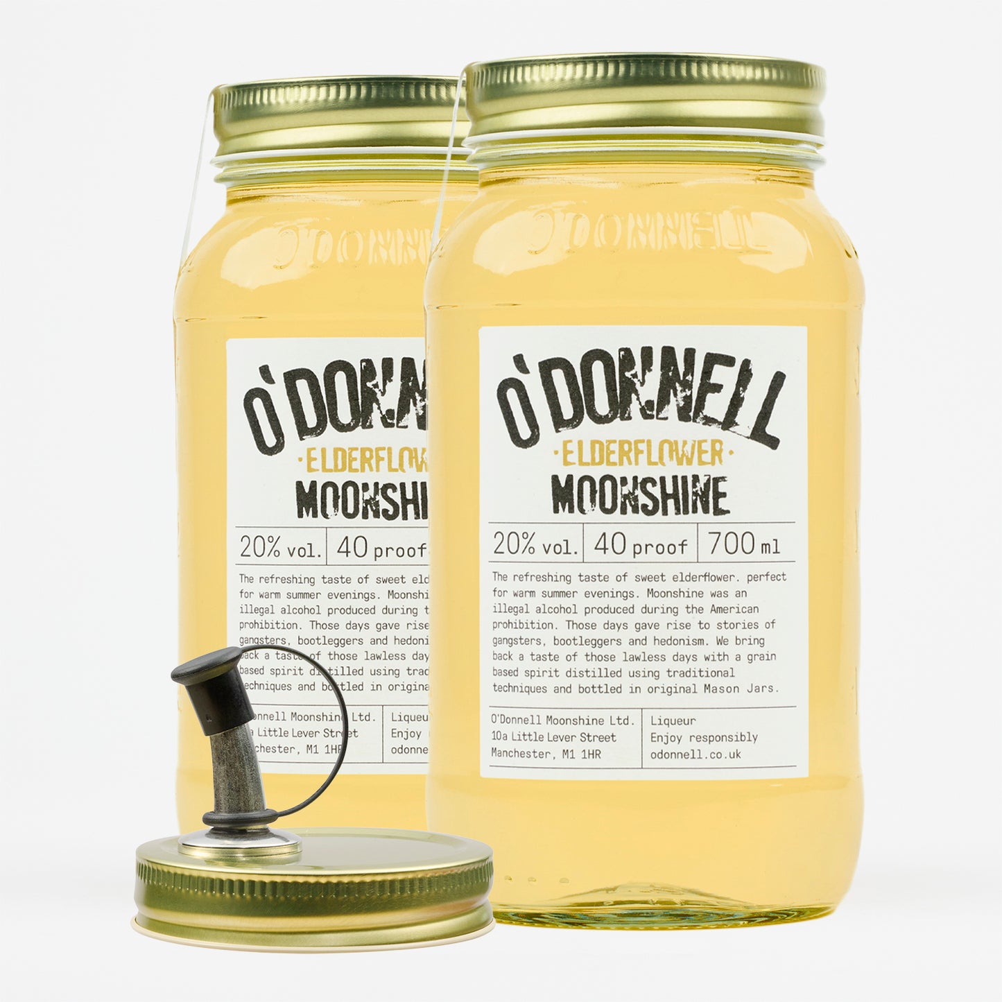 De O'Donnell Elderflower, bestaande uit twee likeuren en een schenktuit, wordt als set verkocht.